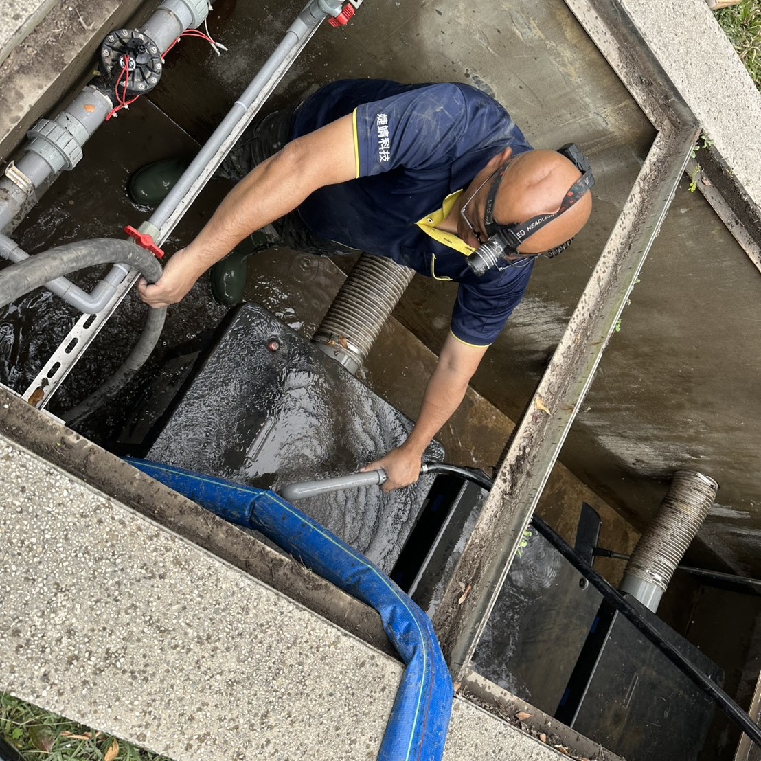 雨水蓄水池清洗
